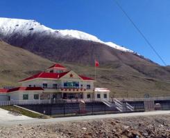 Khongjirap Pass